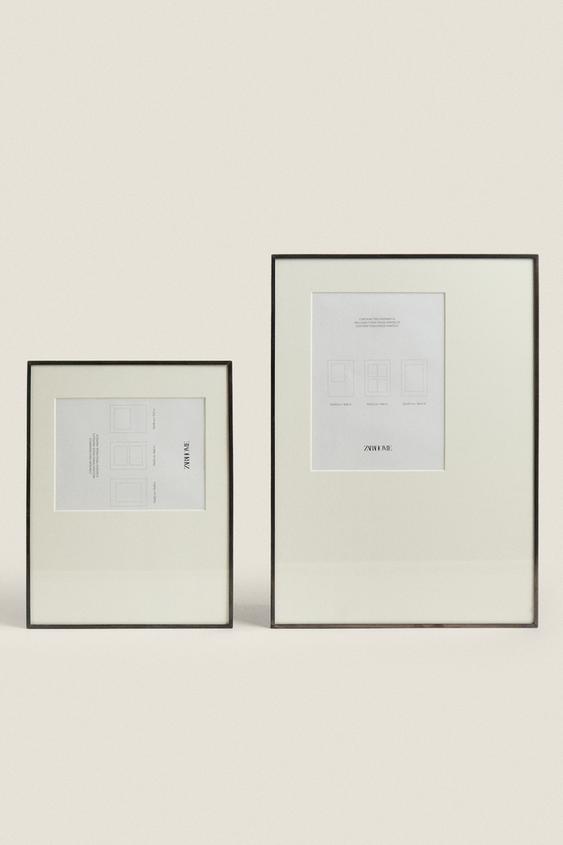 PICTURE FRAME WITH PASSE-PARTOUT (M)