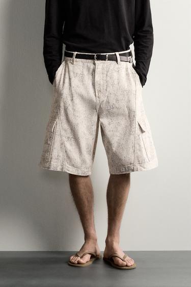 ABSTRACT PRINT RELAXED FIT CARGO BERMUDA SHORTS - Printed by Zara