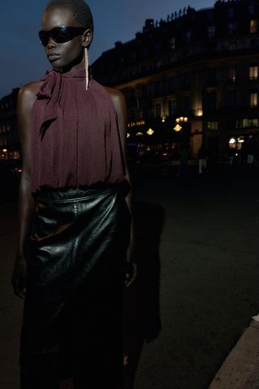 TOP HALTER BOULE - Bordeaux de Zara - Image 4