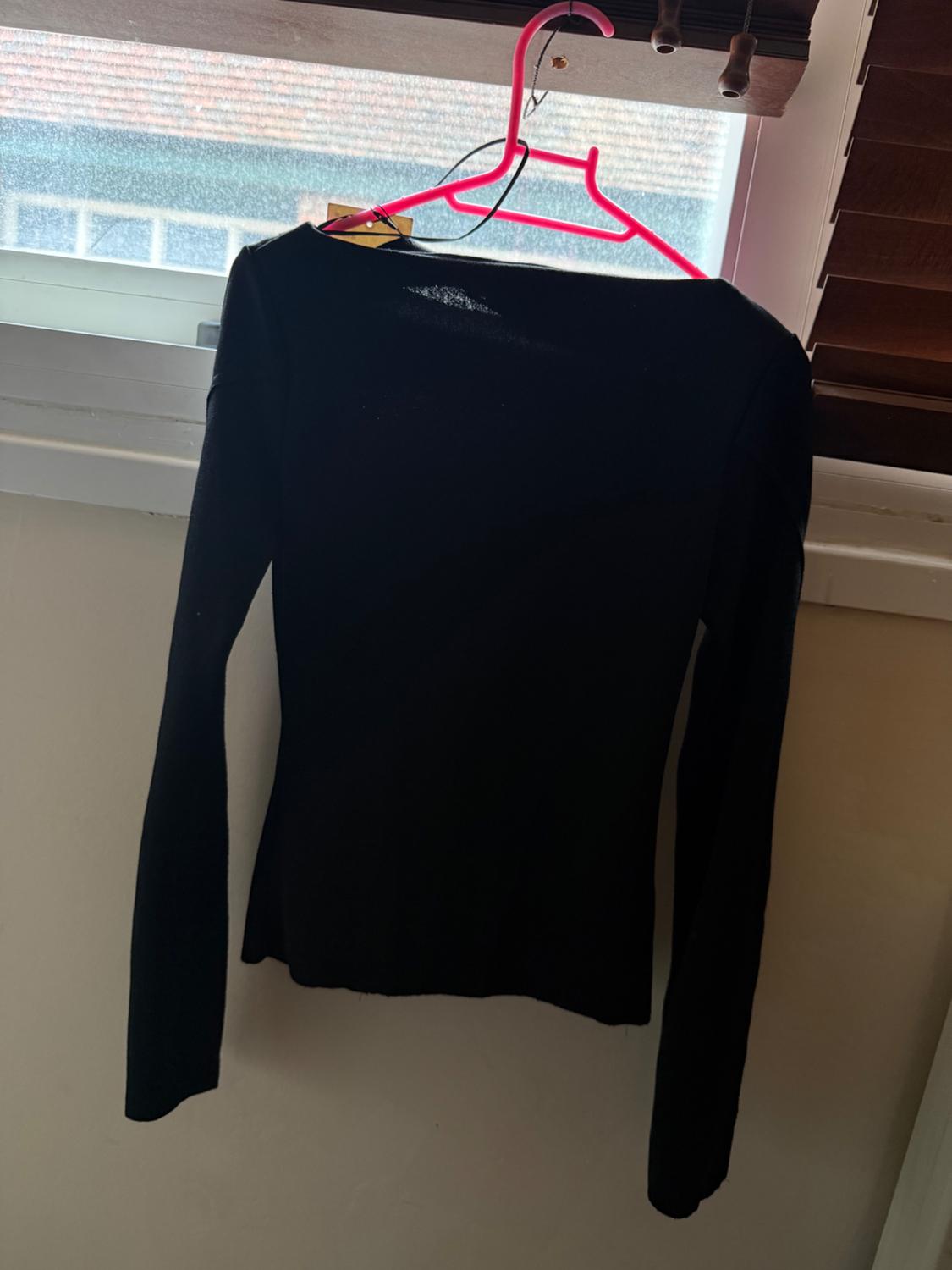 SLIT SLEEVE TOP - Image 3