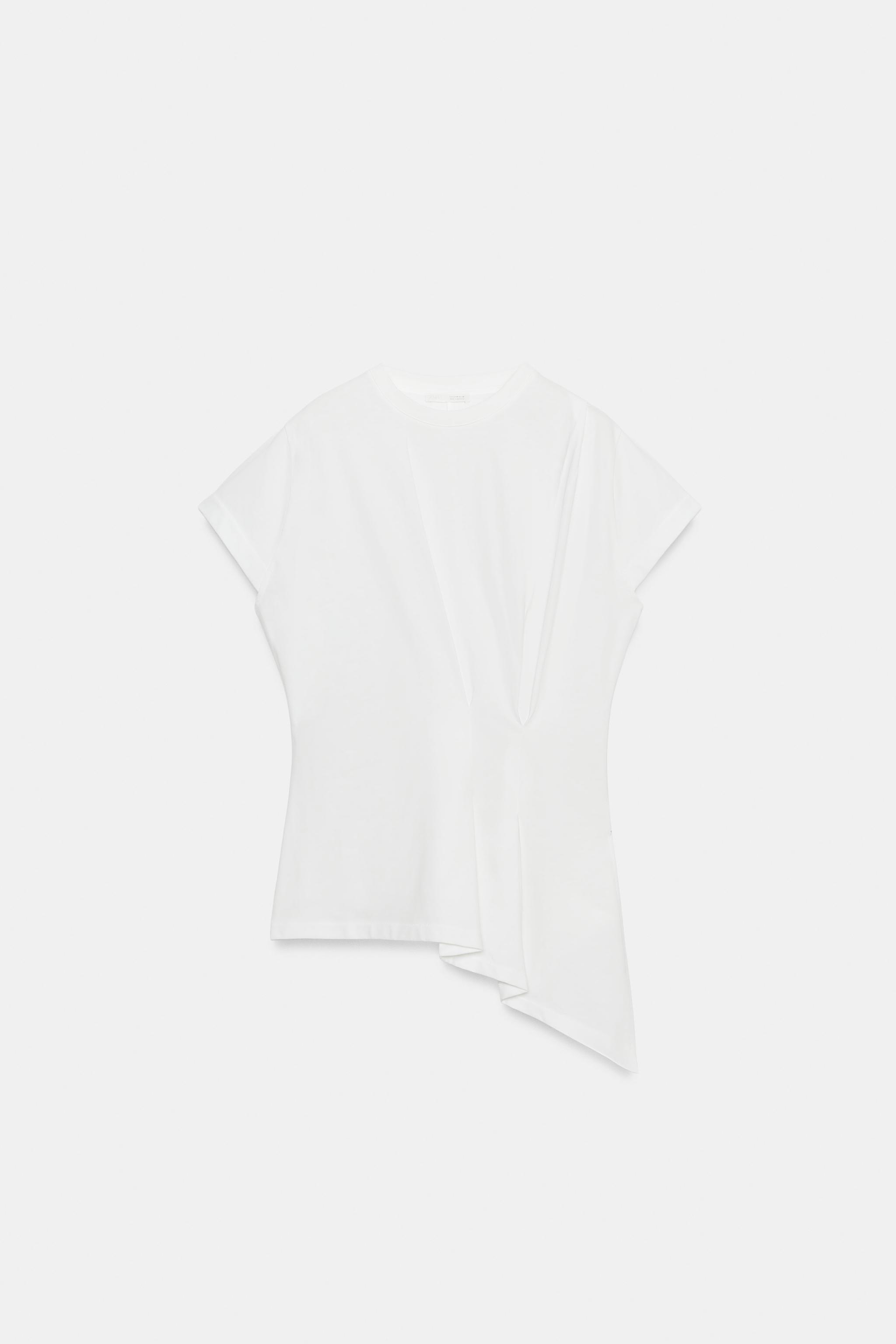T-SHIRT ASYMÉTRIQUE À PLIS