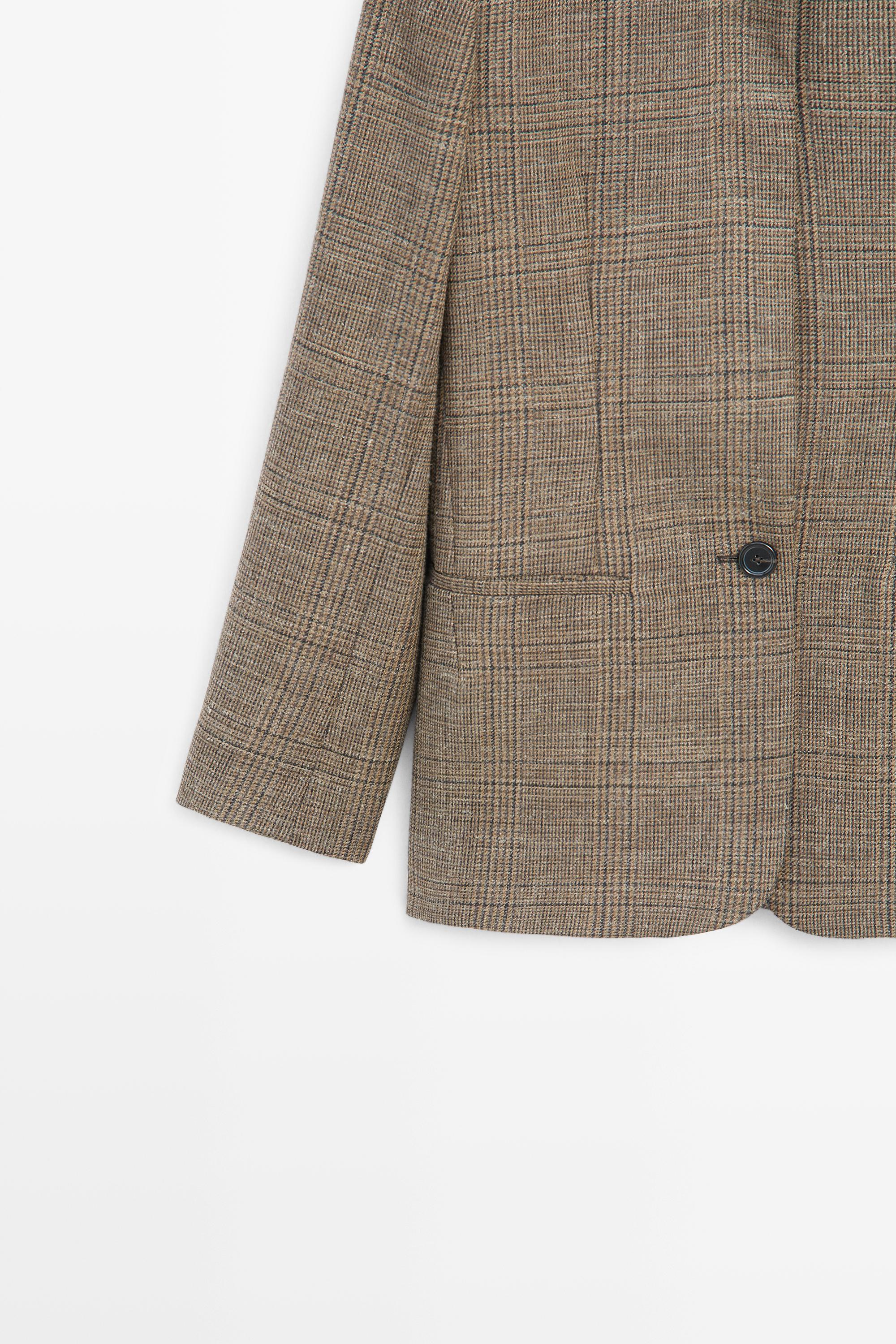 Checked blazer with contrast collar