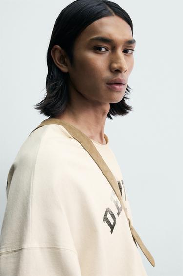 T-SHIRT COUPE BOXY EFFET DÉLAVÉ VINTAGE - Écru de Zara - Image 4