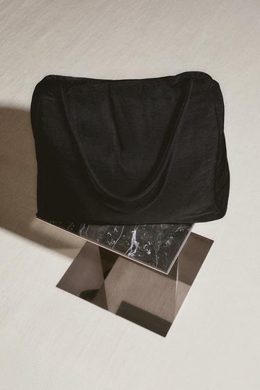 SHOPPER TEJIDO TÉCNICO - Negro de Zara