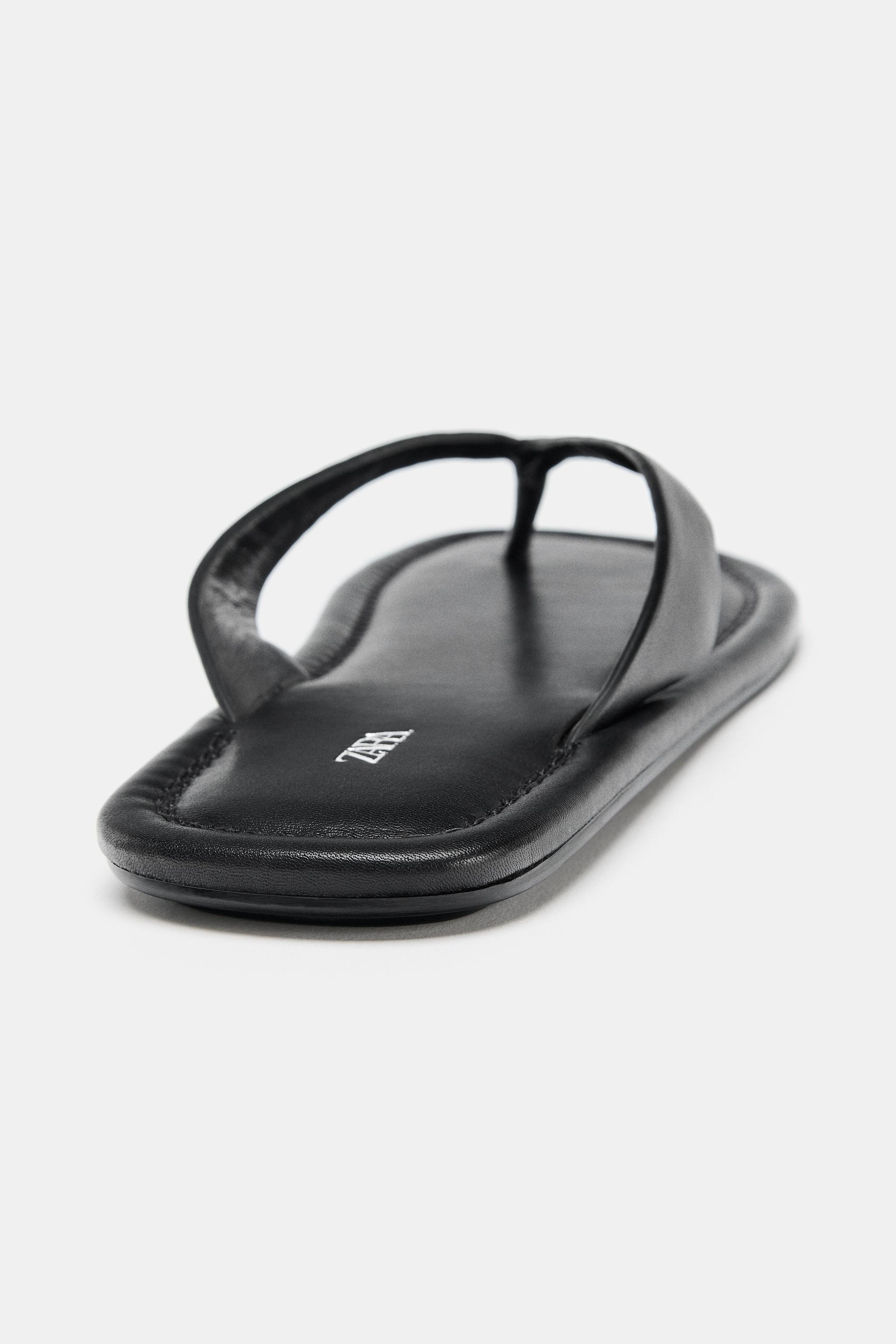 FLAT LEATHER SANDALS