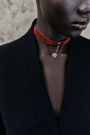 VELVET STAR CHOKER NECKLACE — Burgundy 2