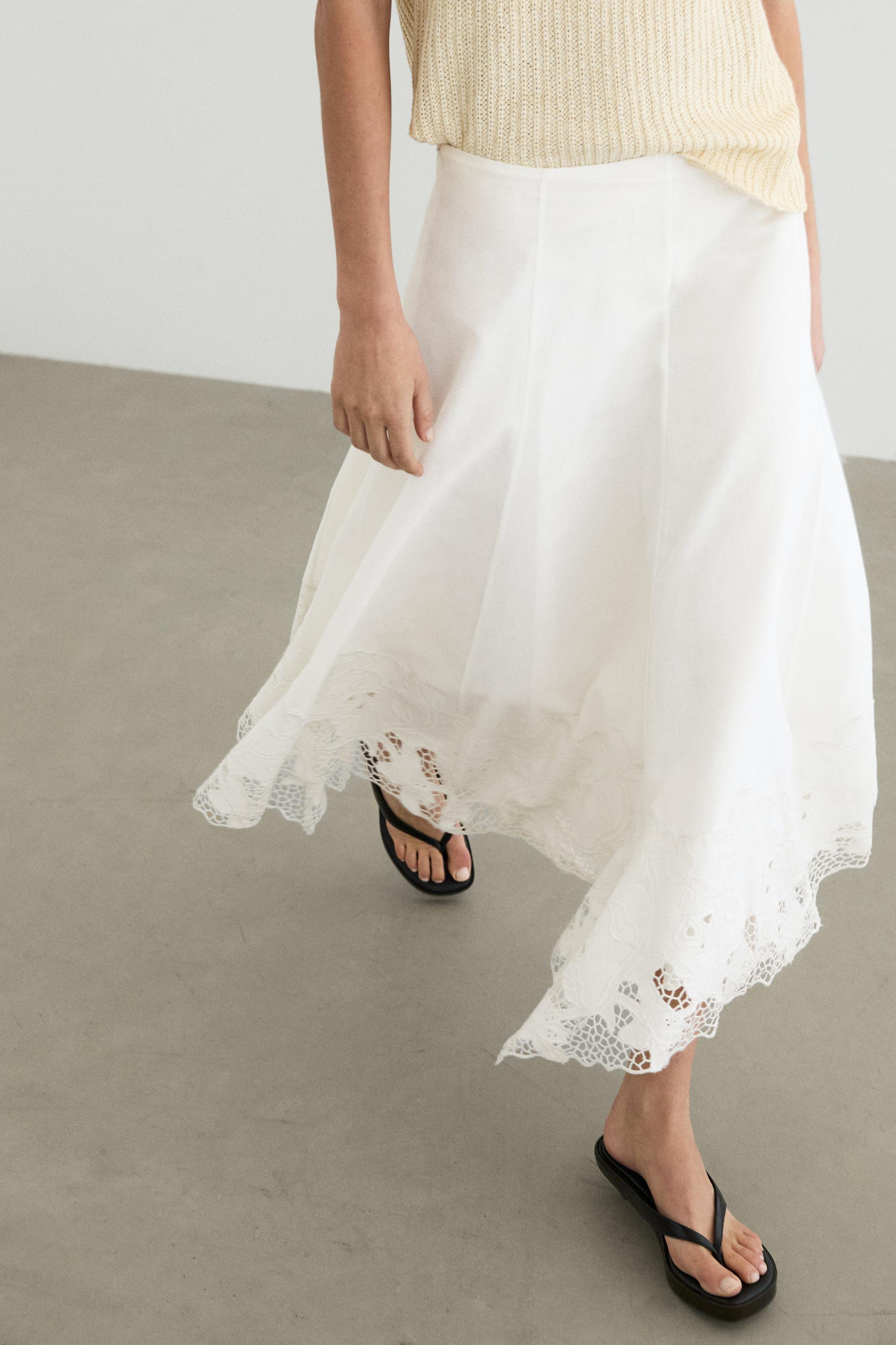 Flared midi skirt with embroidery