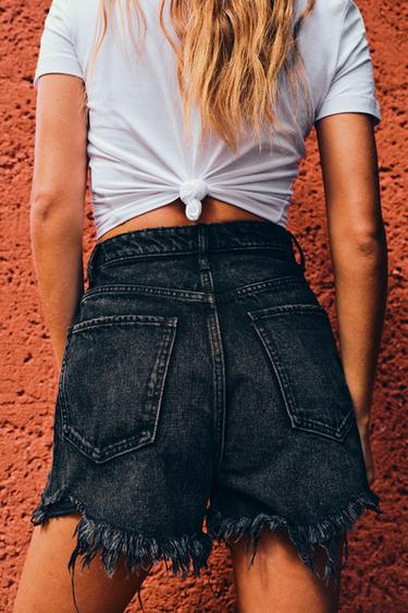 SHORTS DENIM TRF TIRO ALTO ROTOS - Negro de Zara