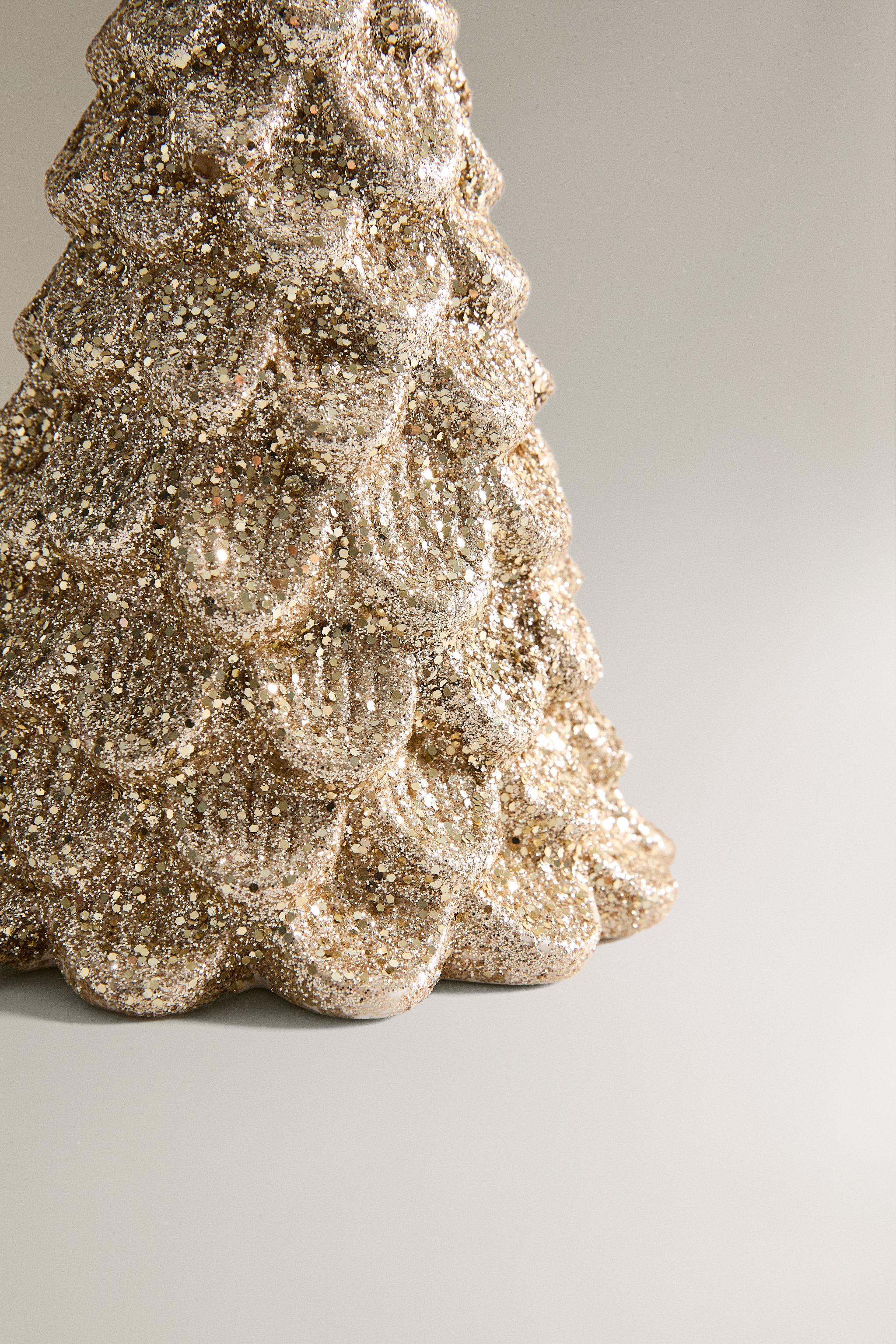 CHRISTMAS TREE LIGHT ORNAMENT