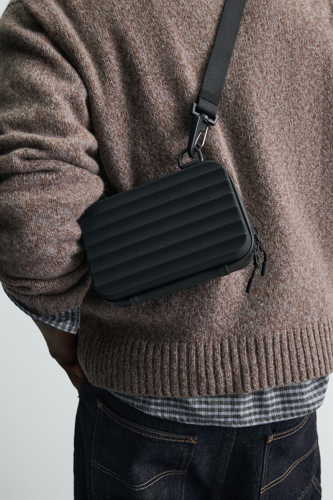 ЖЕСТКАЯ СУМКА ZARA ЧЕРЕЗ ПЛЕЧО