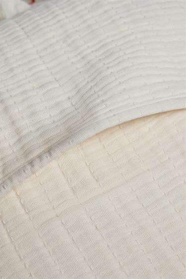 HOUSSE DE COUSSIN ENFANT TEXTURE VOLANT - Orange de Zara - Image 3
