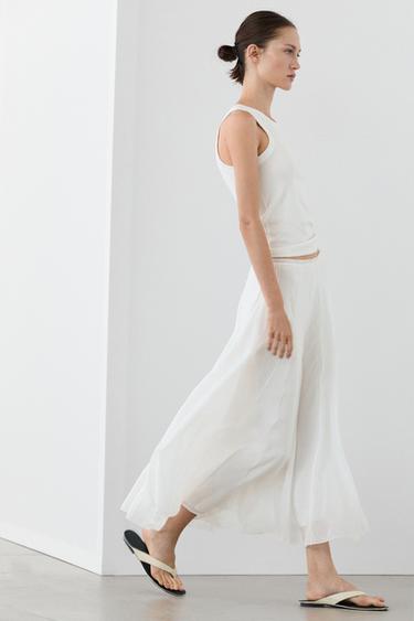 Falda midi vuelo fluida - Blanco de Zara