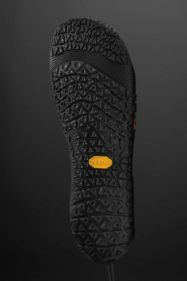 CHAUSSURES AQUATIQUES X VIBRAM® - Noir de Zara - Image 3