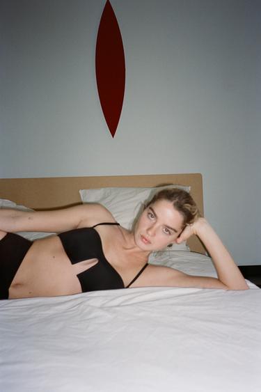 TANGA MÉLANGE POLYAMIDE AVEC TAILLE CROISÉE - Noir de Zara - Image 0