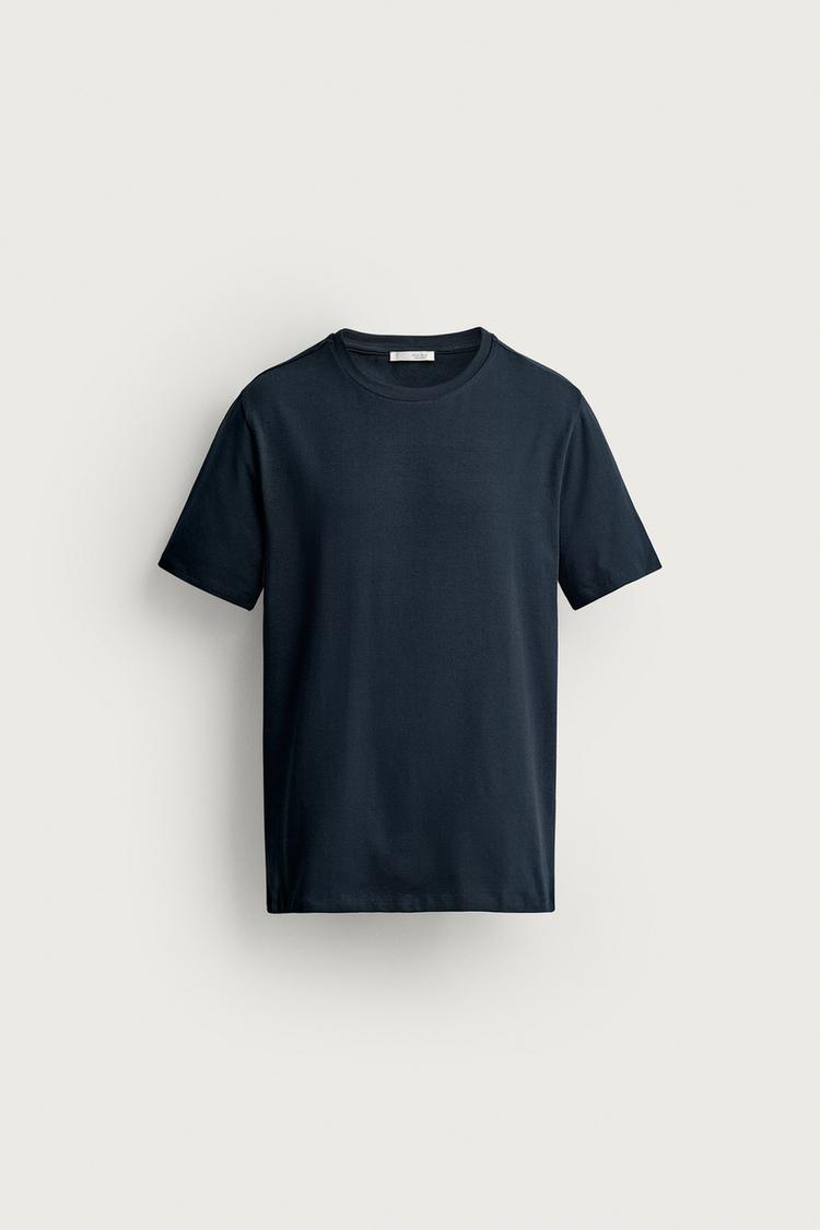 BASIC SLIM FIT T-SHIRT /01