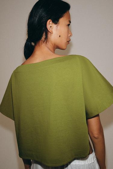 TOP COURT EFFET CAPE - Vert olive de Zara - Image 3