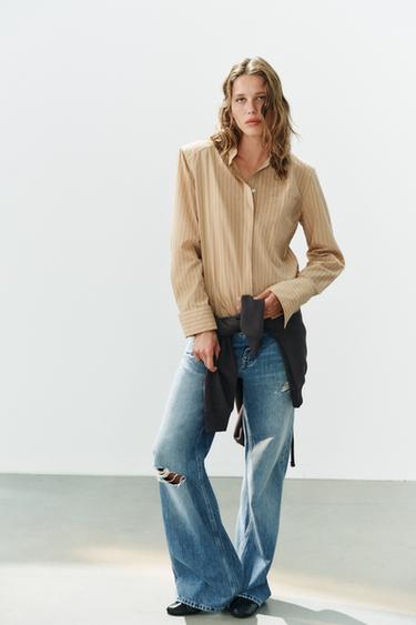 GESTREIFTES SHIRT MIT SCHULTERPOLSTERN - Hellbraun von Zara - Bild 0