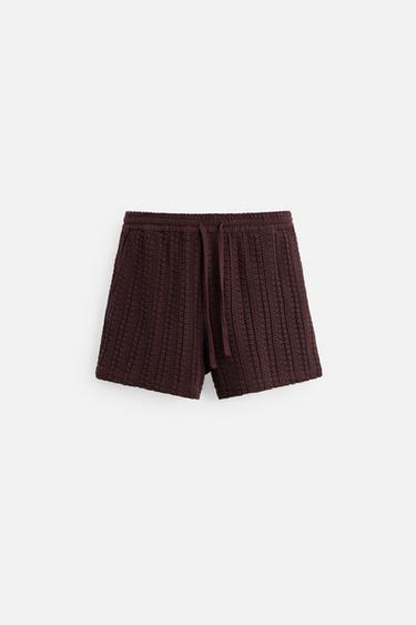 TEXTURED CROCHET BERMUDA SHORTS - Wine by Zara
