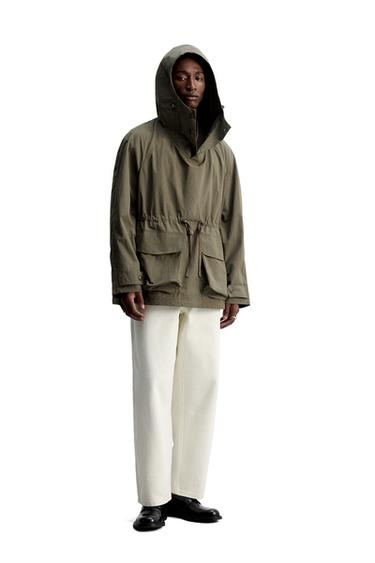 Zara 袋鼠口袋設計科技布料派克外套 - 土色