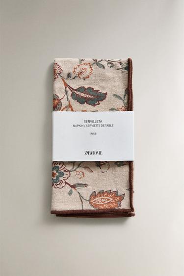 LOT DE SERVIETTES DE TABLE IMPRIMÉ FLEURS ET SURPIQÛRE (LOT DE 2) - Marron / Taupe de Zara - Image 4