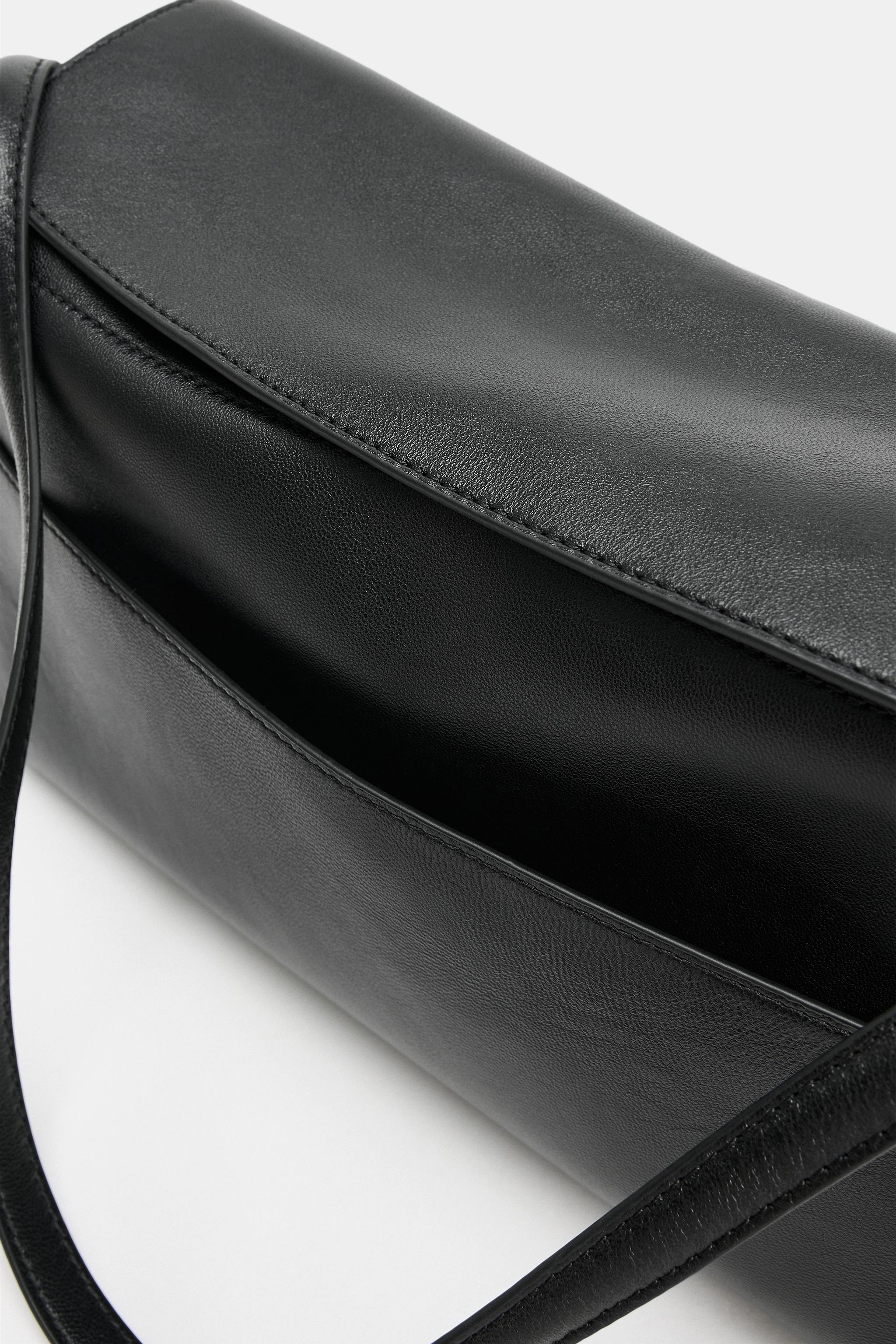 LEATHER SHOULDER BAG