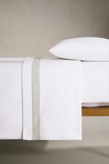 DRAP DE DESSUS COTON LISERÉ - Blanc de Zara - Image 2