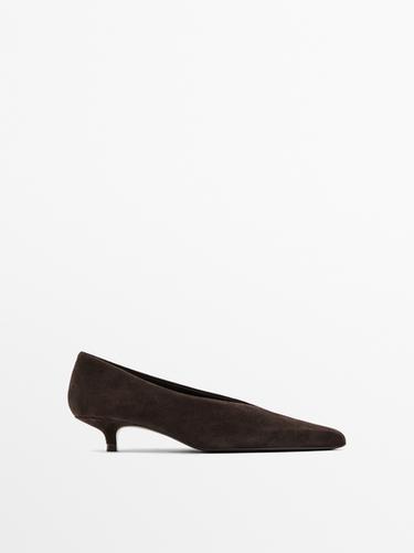 Escarpins en cuir souple avec daim - Marron de Zara