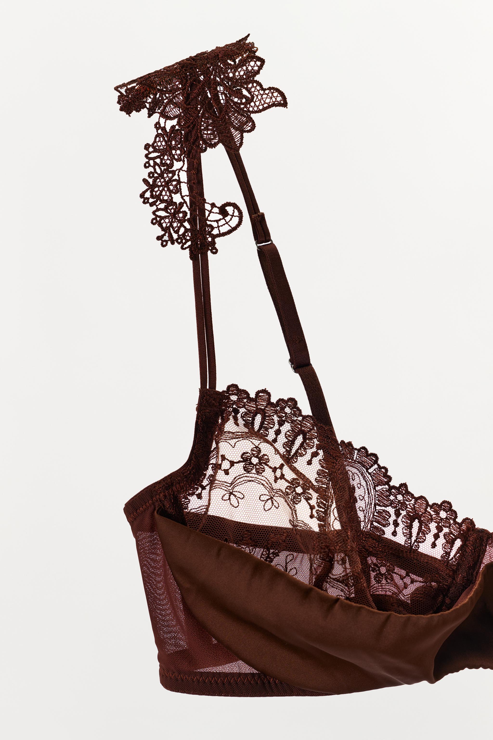 LACE UNDERWIRE BRA