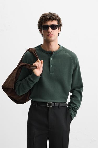 T-SHIRT WITH BUTTONED NECK - Dark green by Zara