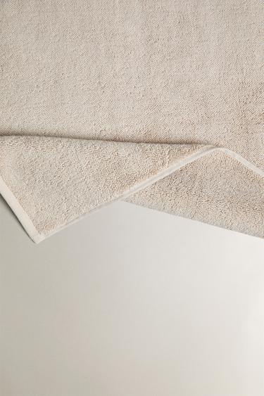 RICE STITCH COTTON BATH MAT - Beige by Zara - Image 1