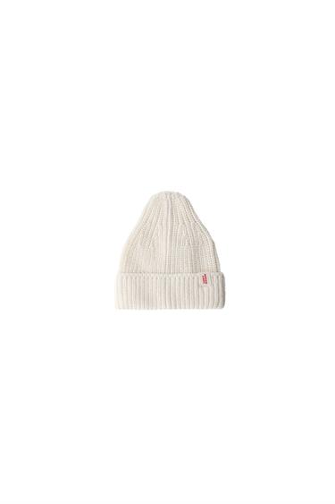 GORRO PUNTO ETIQUETA - Crudo de Zara