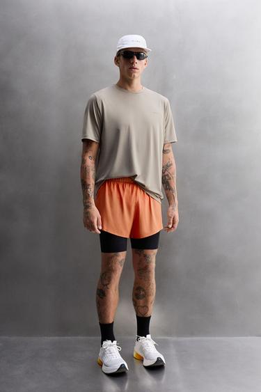 Zara TECHNICAL GRAPHIC PRINT T-SHIRT - Sand