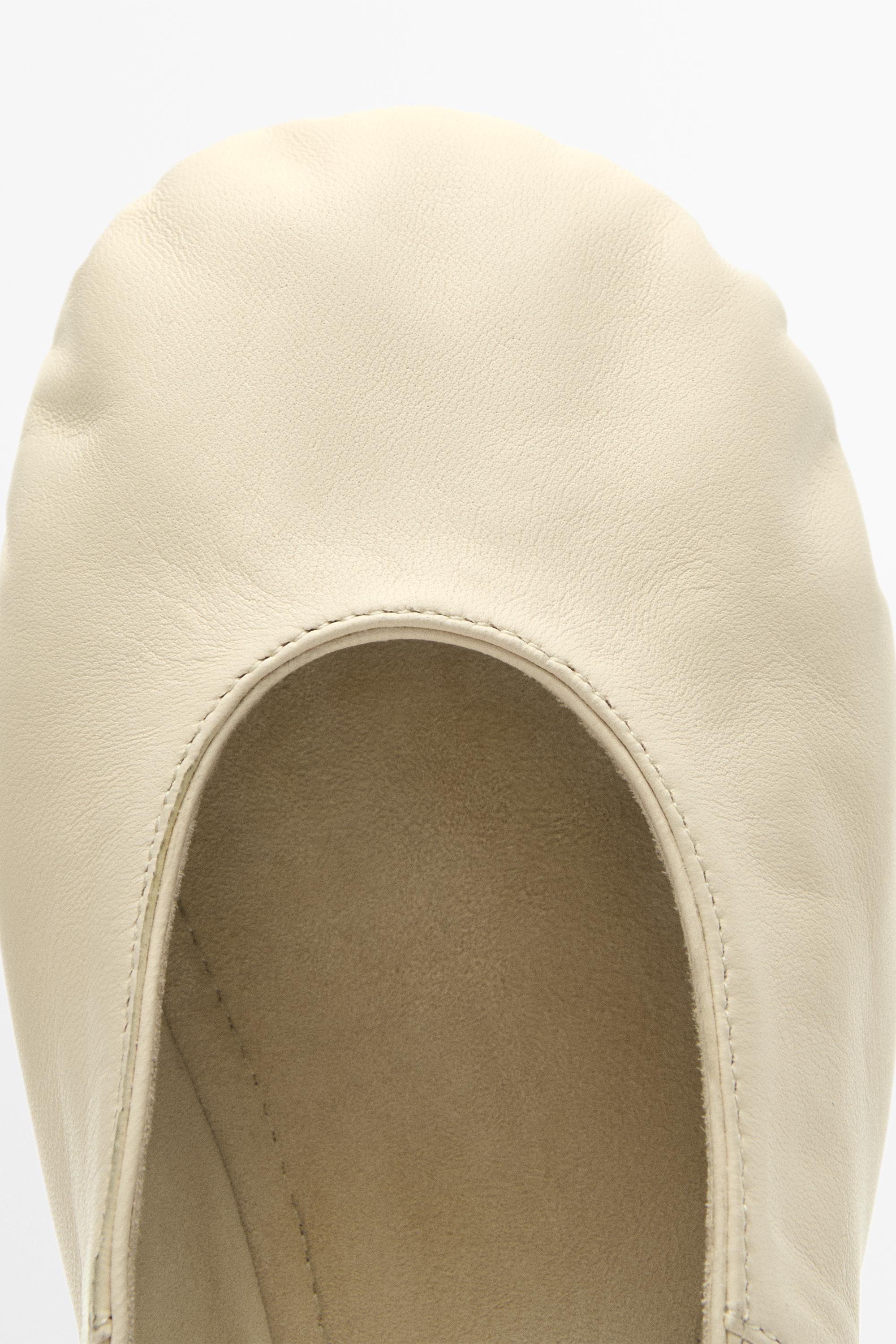 Ballerine en cuir souple