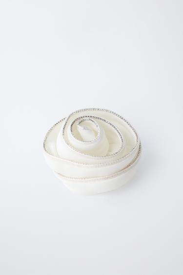 PINCE PASSANT FLEUR STRASS - Blanc de Zara - Image 1