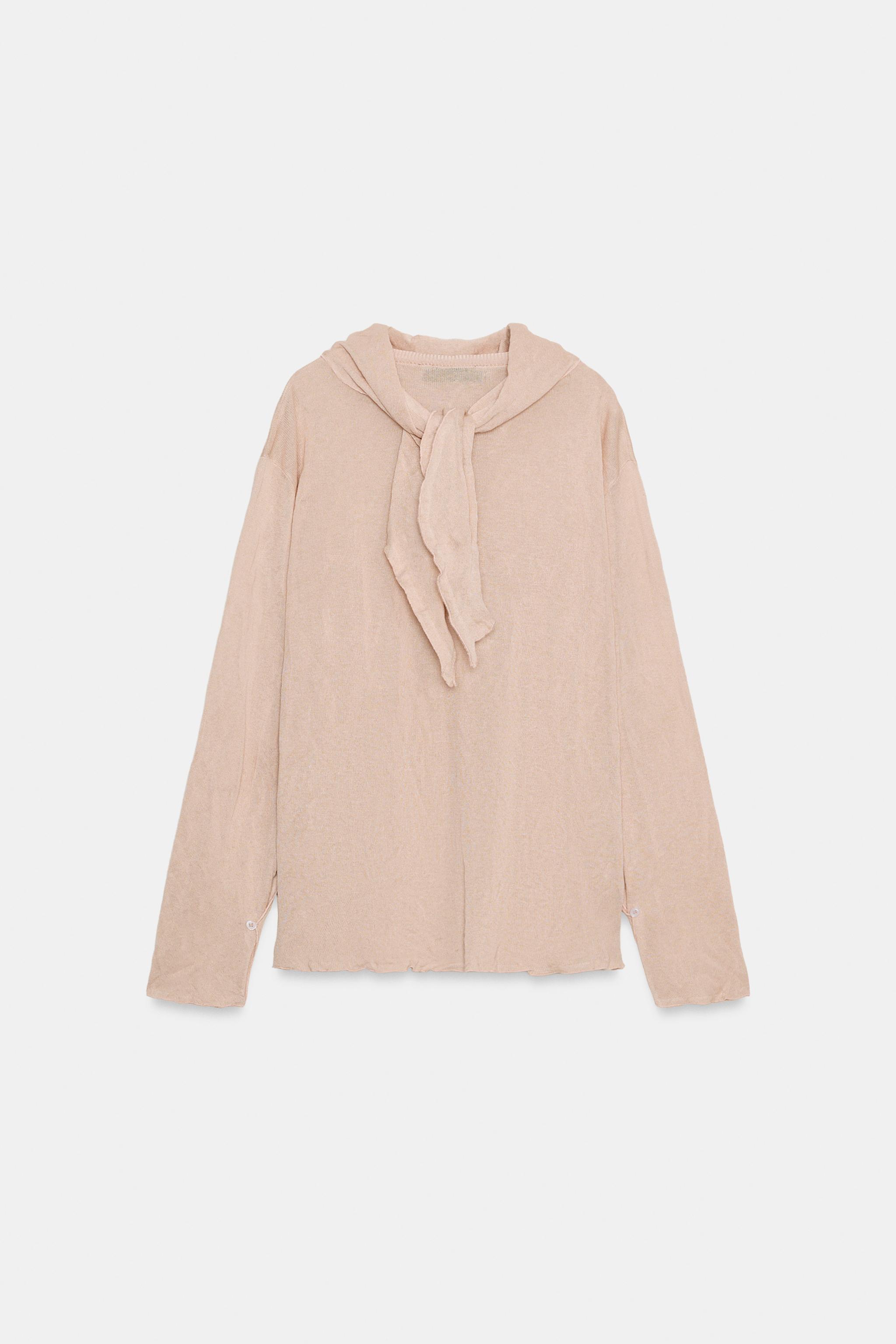 PULL EN MAILLE AVEC NŒUD ET EFFET FROISSÉ
