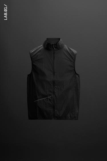 LIGHTWEIGHT TECHNICAL GILET - Black by Zara