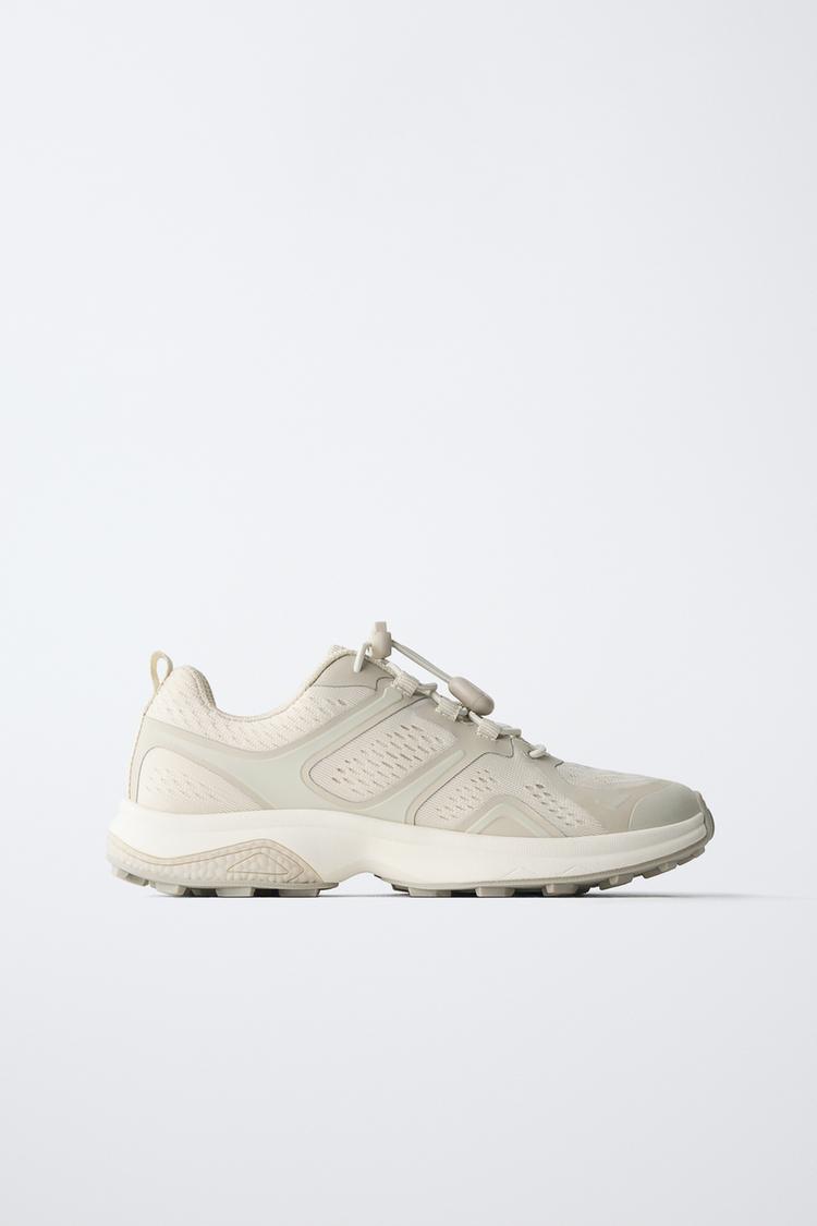 ZAPATILLA DEPORTIVA TÉCNICA REJILLAS