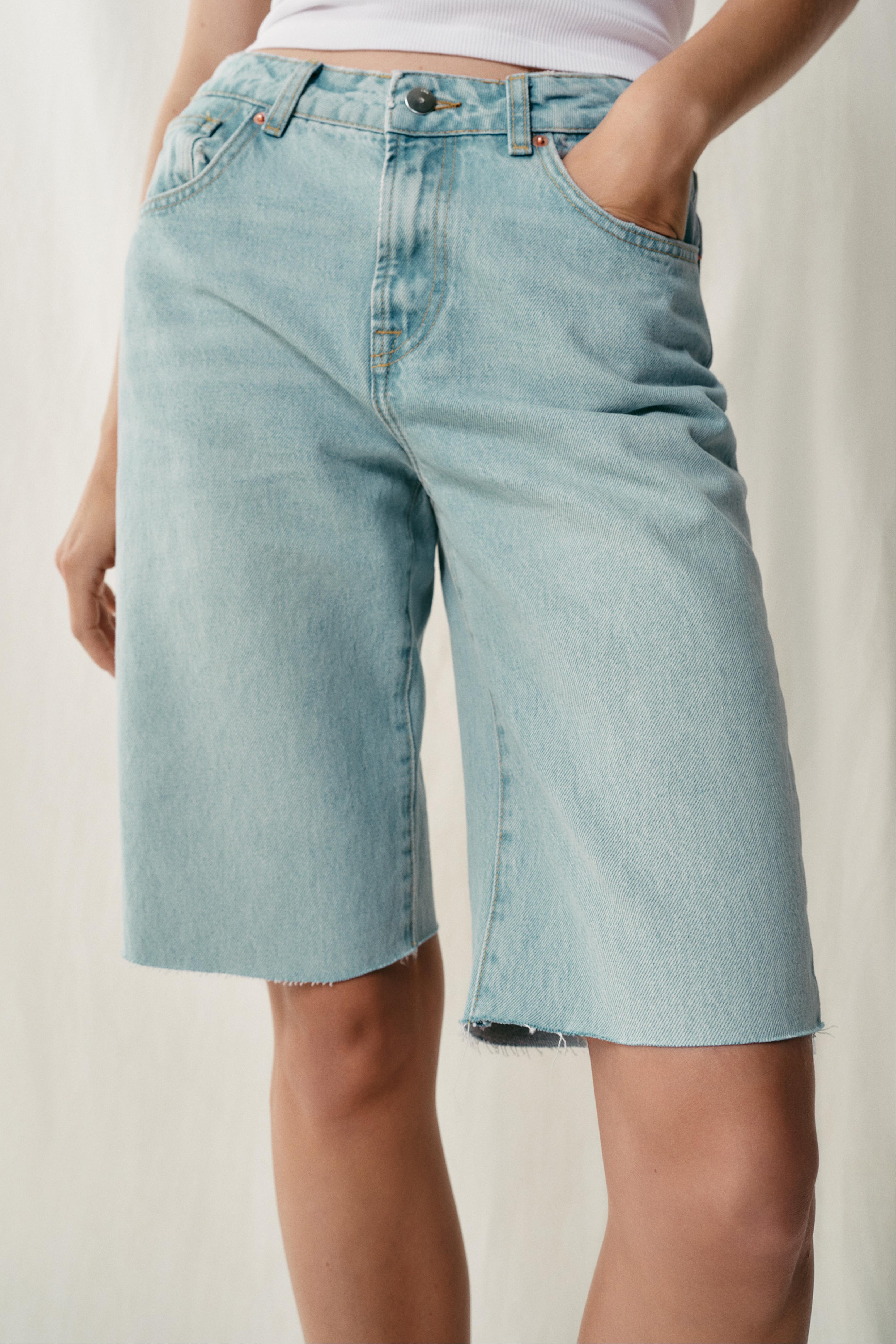 Z1975 MID-RISE DENIM SHORTS
