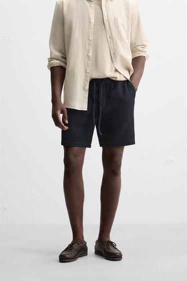 TEXTURED REGULAR FIT BERMUDA SHORTS - Navy blue by Zara - Image 1