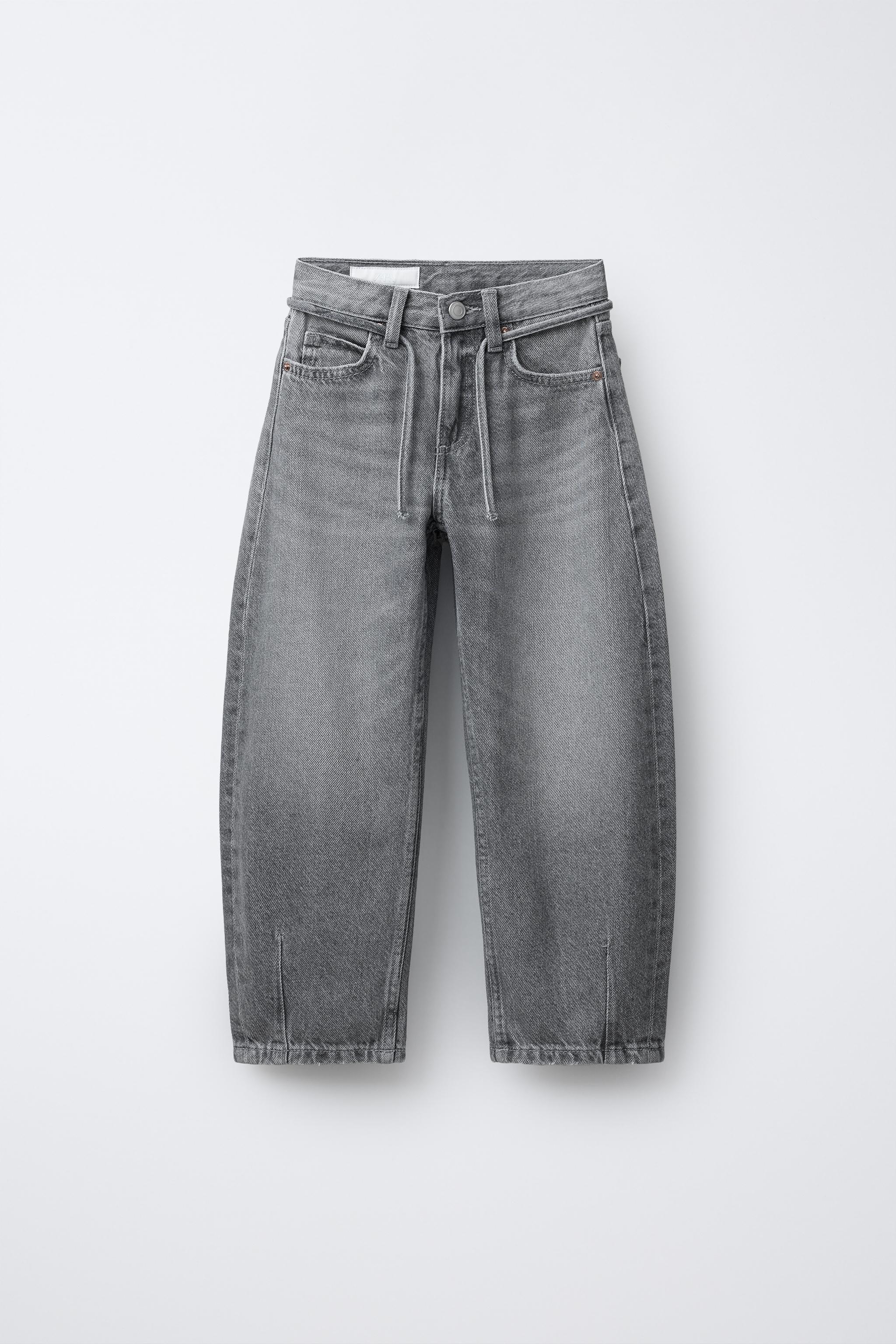BARREL JEANS WITH BELT