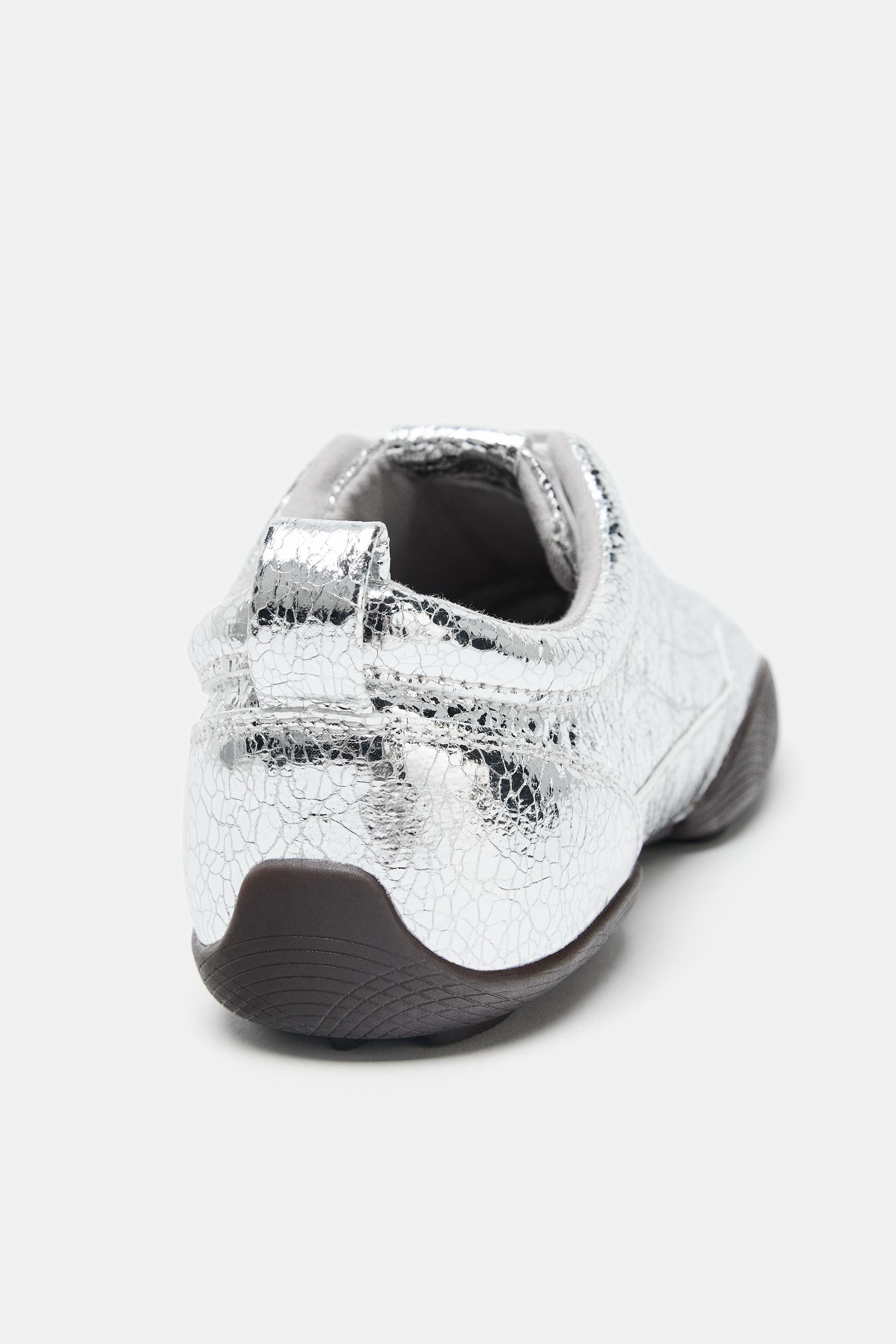 METALLIC-EFFECT RUNNING SHOES - Silver | ZARA United States METALLIC-EFFECT RUNNING SHOES - Silver | ZARA United States