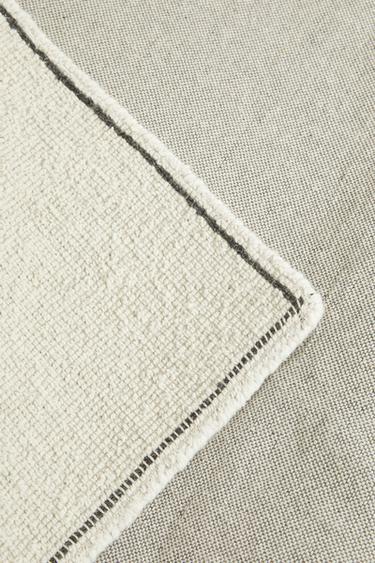 RECTANGULAR BOUCLÉ WOOL RUG - White by Zara - Image 5