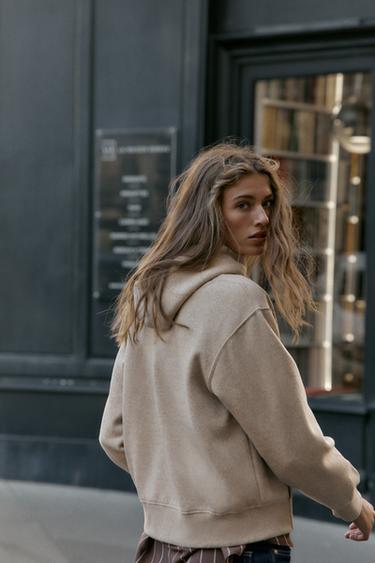 SWEAT BASIQUE À CAPUCHE - Beige chiné de Zara - Image 5