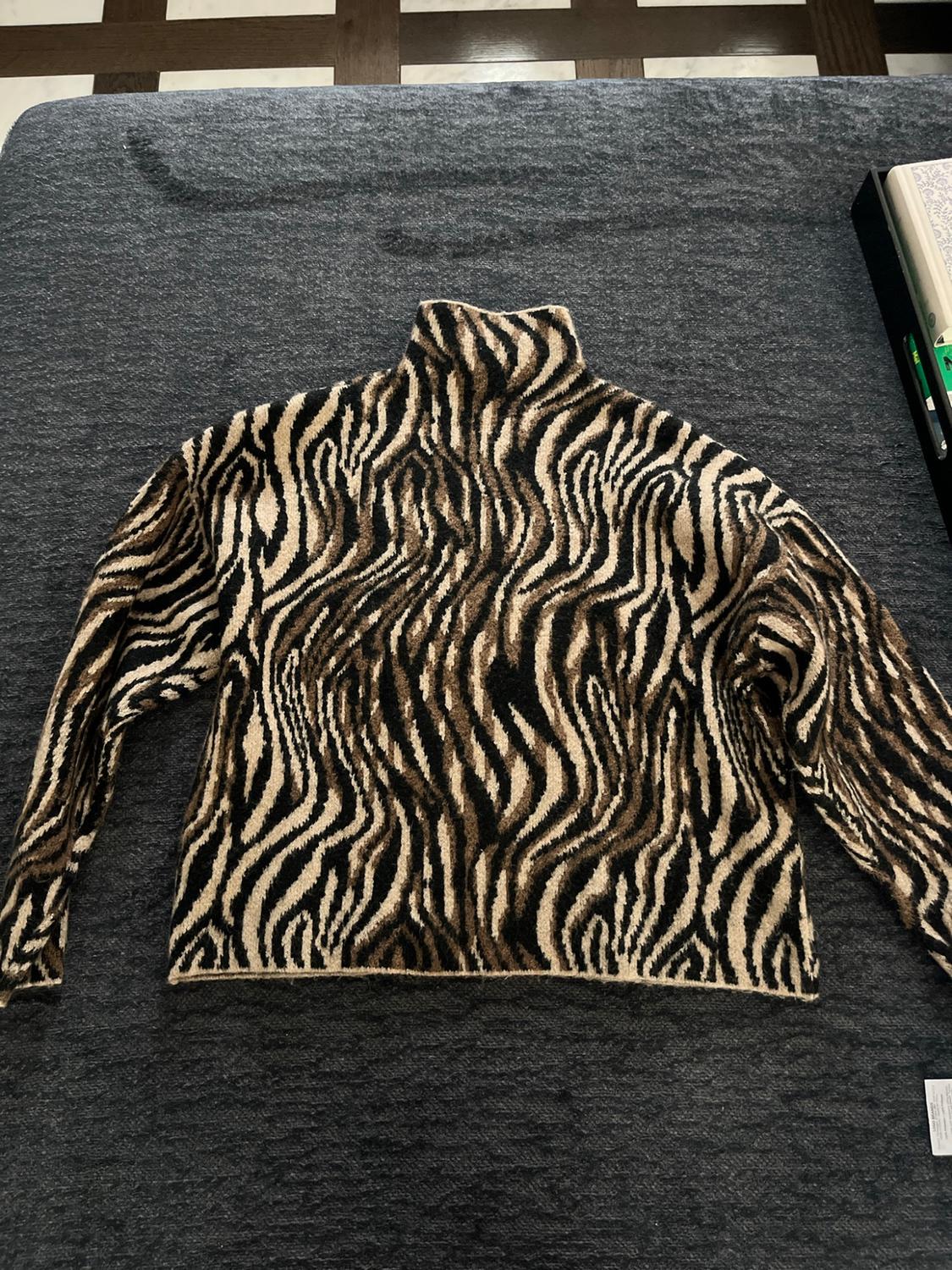 JACQUARD KNIT ANIMAL PATTERN SWEATER - Image 2