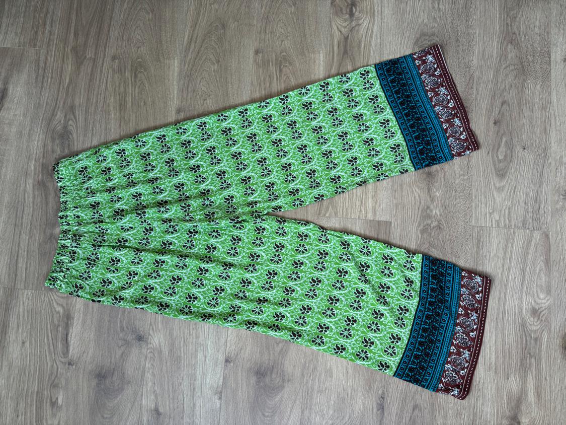 FULL-LENGTH PRINTED TROUSERS