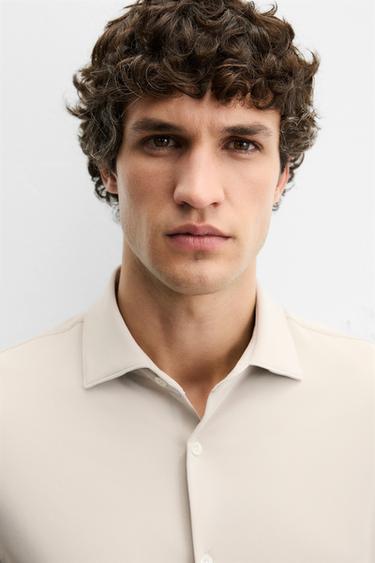 CHEMISE ÉLASTIQUE TEXTURÉE - Sable de Zara - Image 5