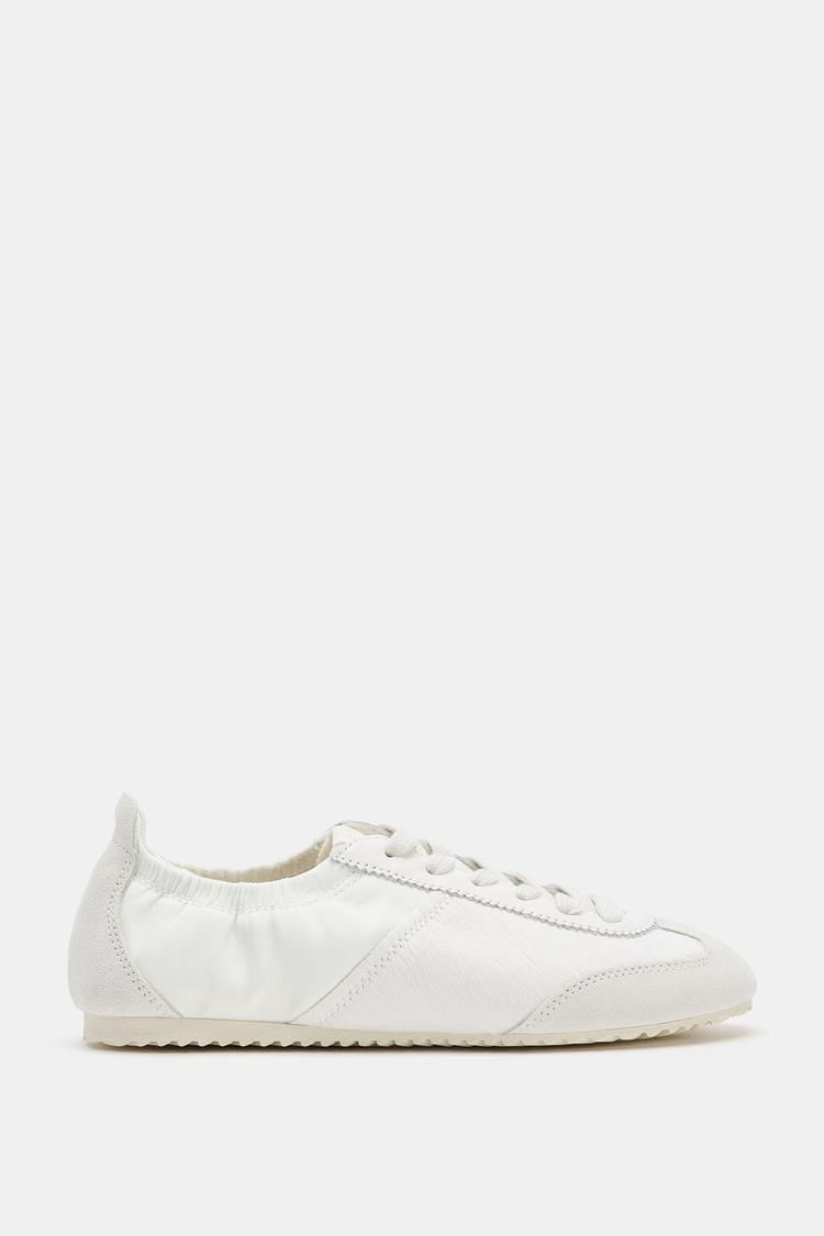 TENIS CON TALÓN ELÁSTICO 3
