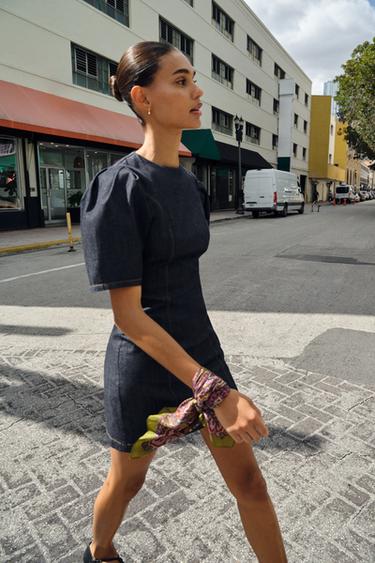 ROBE COURTE EN DENIM Z1975 À MANCHES BOUFFANTES - Bleu de Zara - Image 4