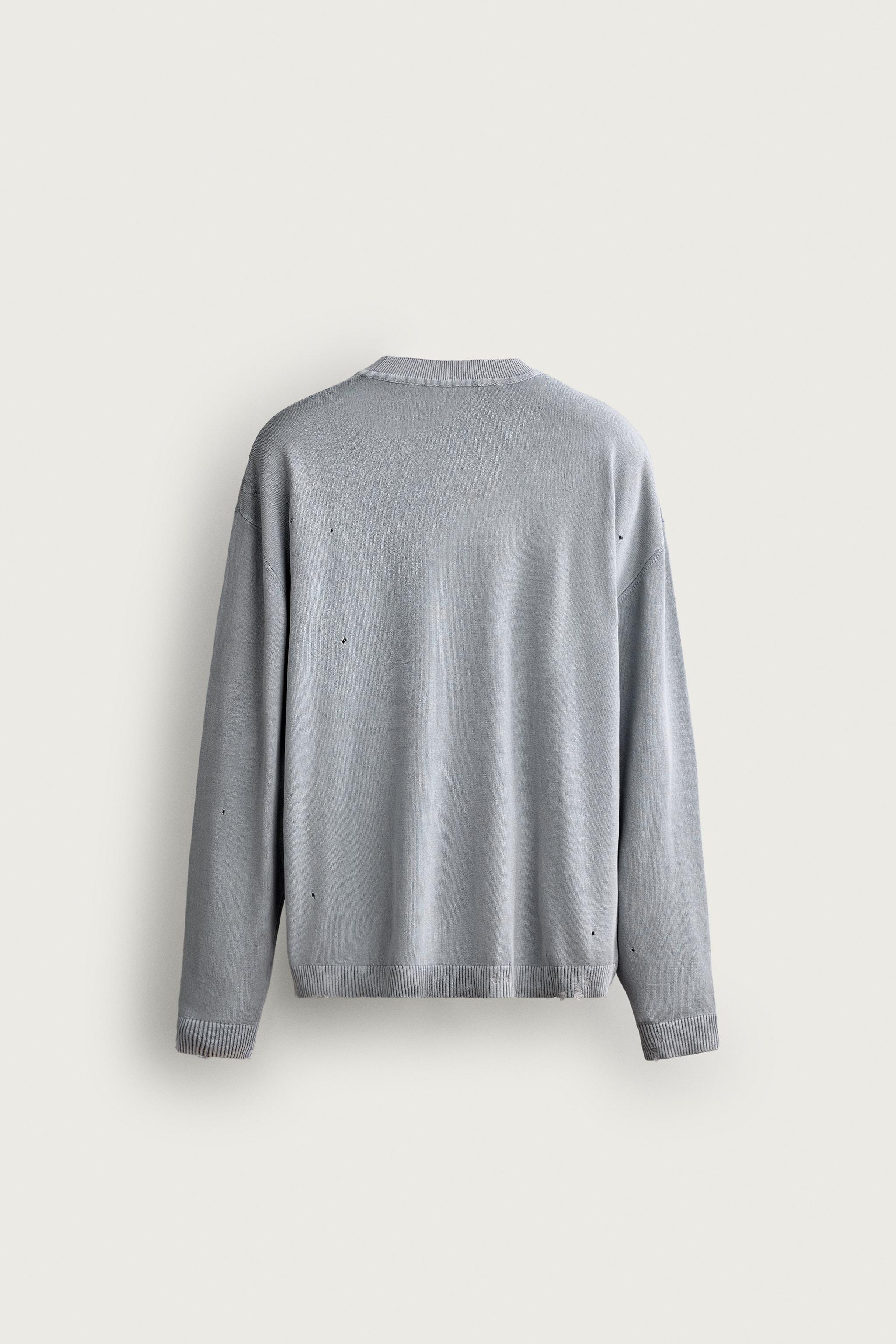 LIGHTWEIGHT DISTRESSED JUMPER