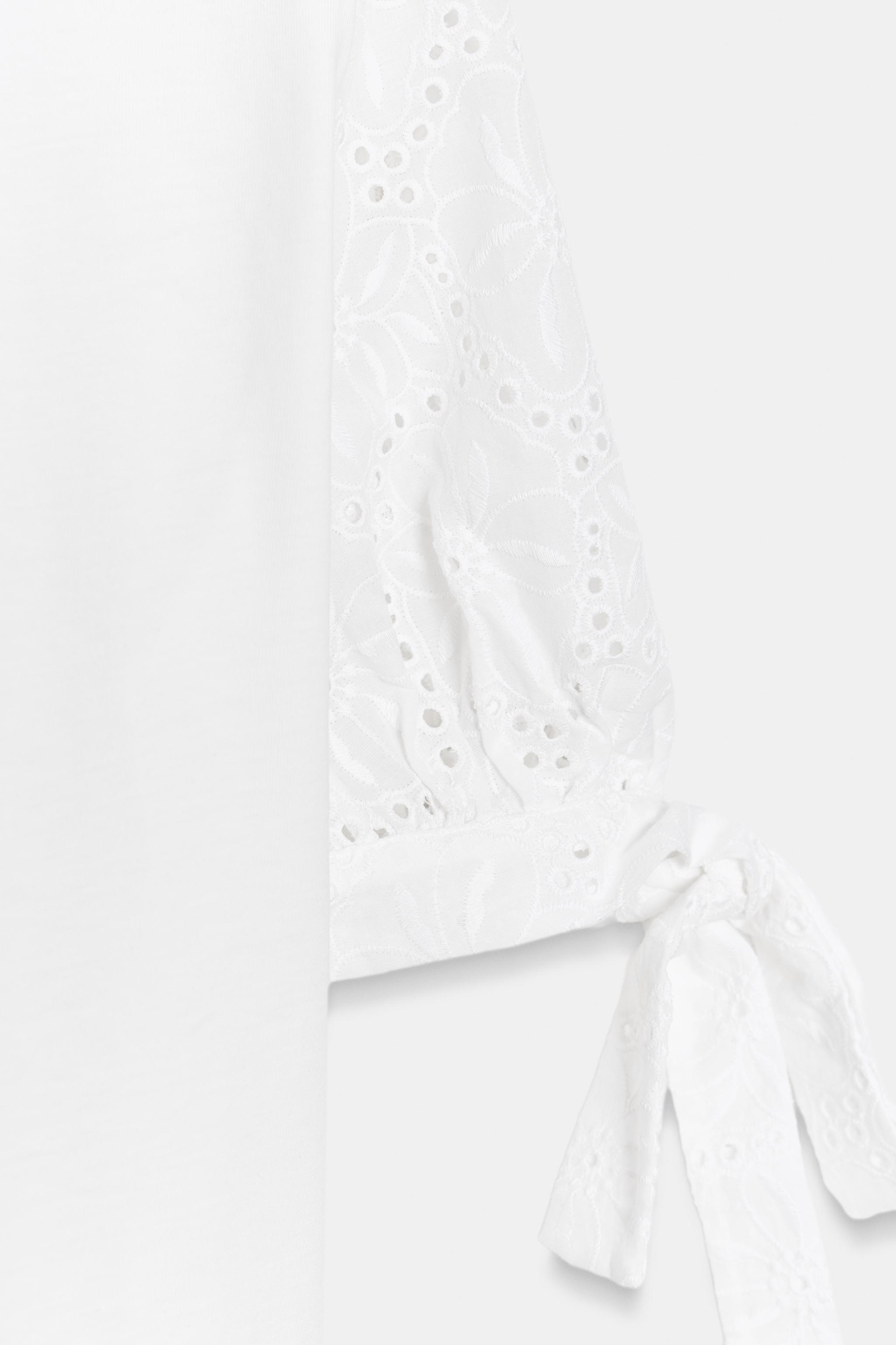EMBROIDERED T-SHIRT